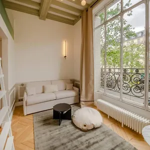 Apartment De Standing 3 - Tour Eiffel/invalides, Paris